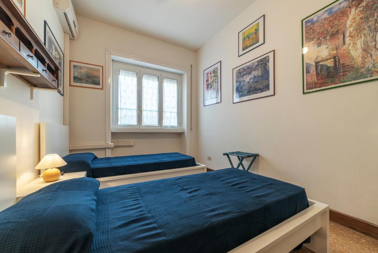 רומא Roomy And Bright Apartment With Terrace מראה חיצוני תמונה