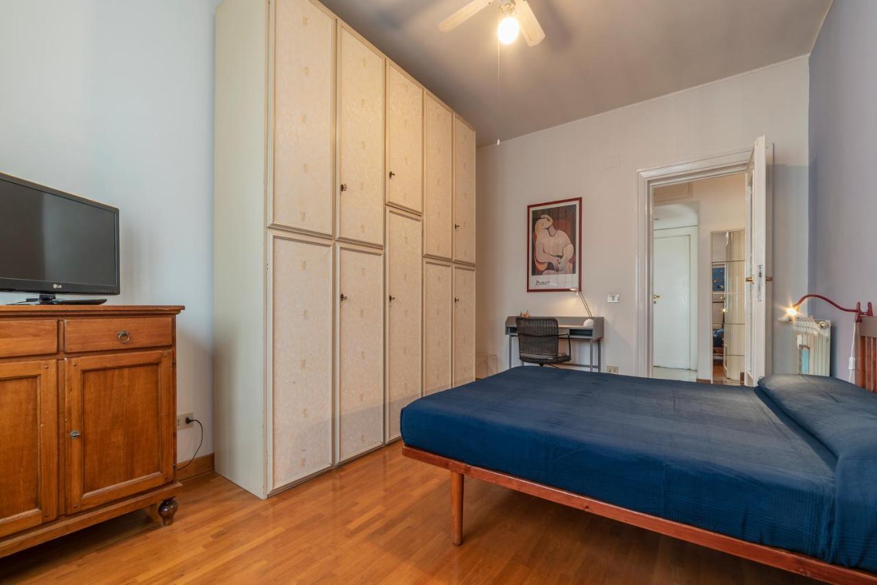 רומא Roomy And Bright Apartment With Terrace מראה חיצוני תמונה