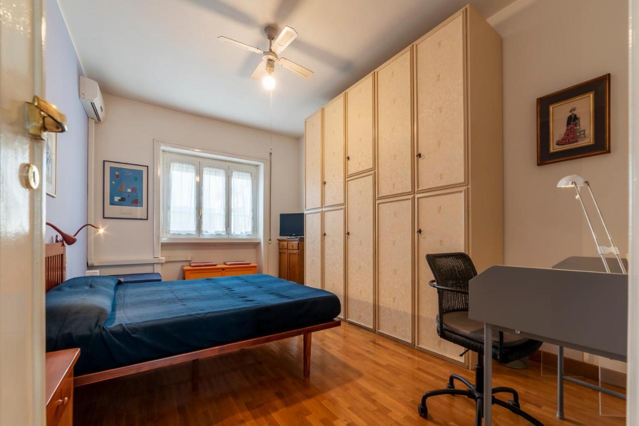 רומא Roomy And Bright Apartment With Terrace מראה חיצוני תמונה