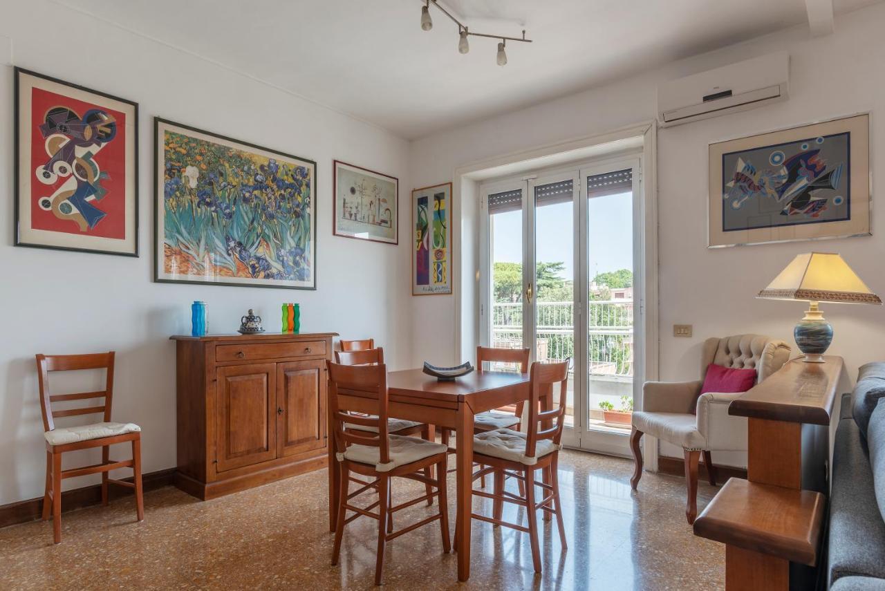 רומא Roomy And Bright Apartment With Terrace מראה חיצוני תמונה